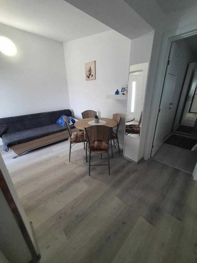 Apartments Nemcic 2 Нін Екстер'єр фото
