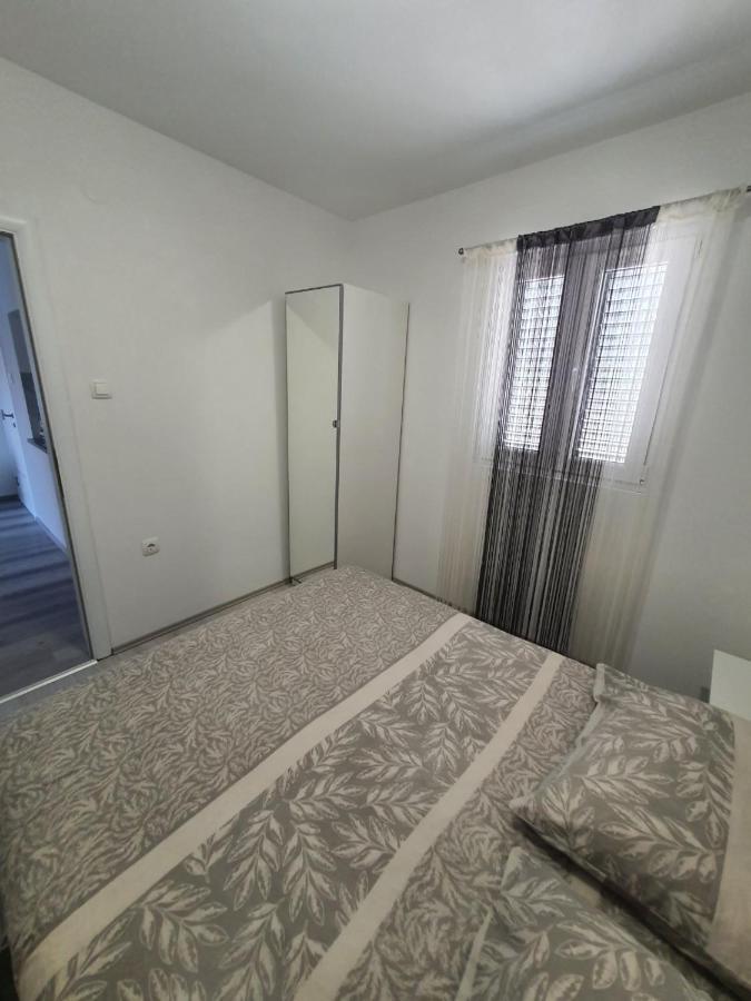 Apartments Nemcic 2 Нін Екстер'єр фото