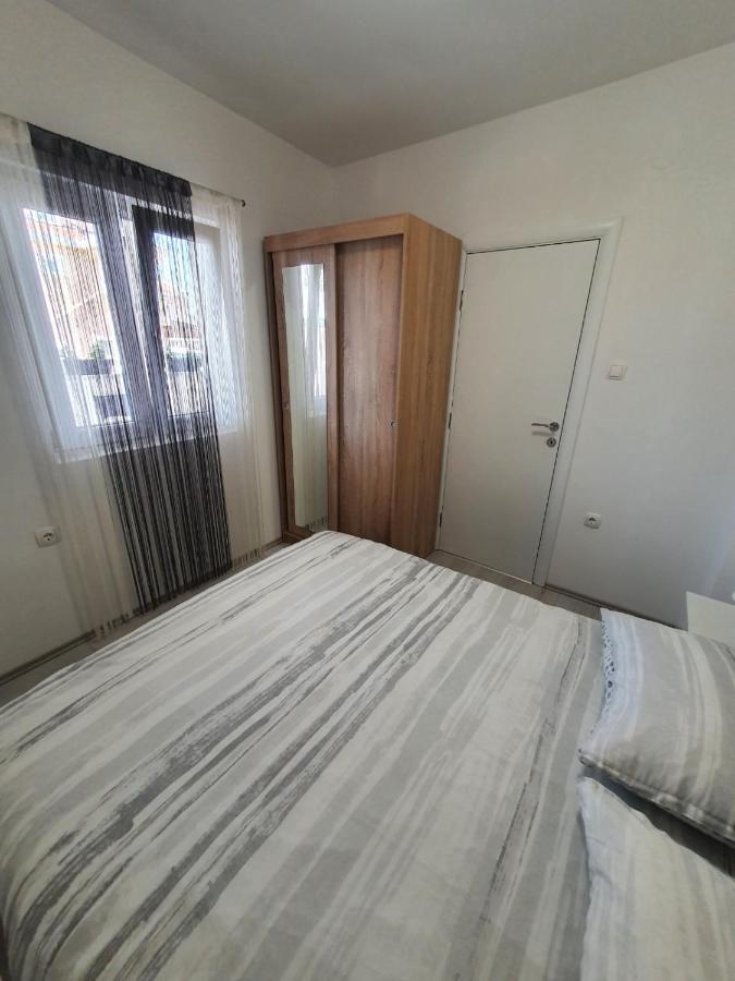 Apartments Nemcic 2 Нін Екстер'єр фото